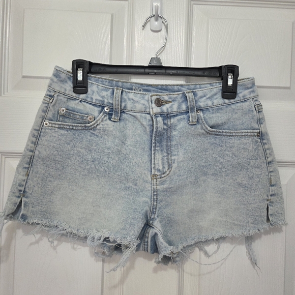 No Boundaries Pants - No Boundaries High Rise Raw Hem Distressed Denim Jean Shorts Size 6 Boho Summer